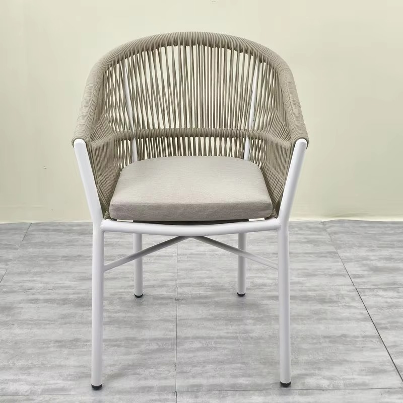 積み重ね可能な伝統的なアルミ製テラスコーヒーショップアームチ - Outdoor Furniture Hotel のレビューと価格